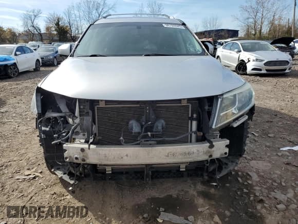 ✅ 2015 Nissan Pathfinder SL • VIN: 5N1AR2MM2FC677055 • Lot: 90789525. Wystawiony na Copart z przebiegiem 137 928 mil. Bezpłatny archiwum sprzedaży aukcyjnych z USA i szczegółowy raport historii pojazdu na DreamBid. Zdjęcie 5.