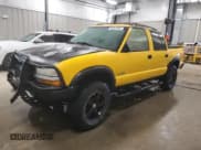 ✅ 2002 Chevrolet S-10 LS • VIN: 1GCDT13W32K235577 • Лот: 82347094. Опубликован ранее на Copart с пробегом 288 179 миль. Бесплатный доступ к архиву аукционных продаж из США и подробный отчёт об истории автомобиля на DreamBid. Изображение 1.