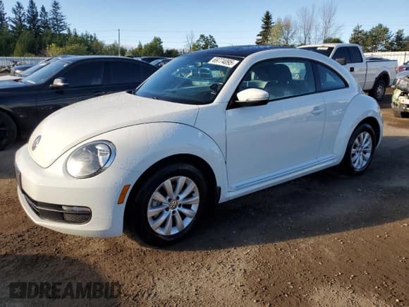✅ 2014 Volkswagen Beetle 2.0L TDI w/Sun/Sound/Nav • VIN: 3VWJL7ATXEM640246 • Лот: 69774095. Опубликован ранее на Copart с пробегом 155 361 миль. Бесплатный доступ к архиву аукционных продаж из США и подробный отчёт об истории автомобиля на DreamBid. Изображение 1.