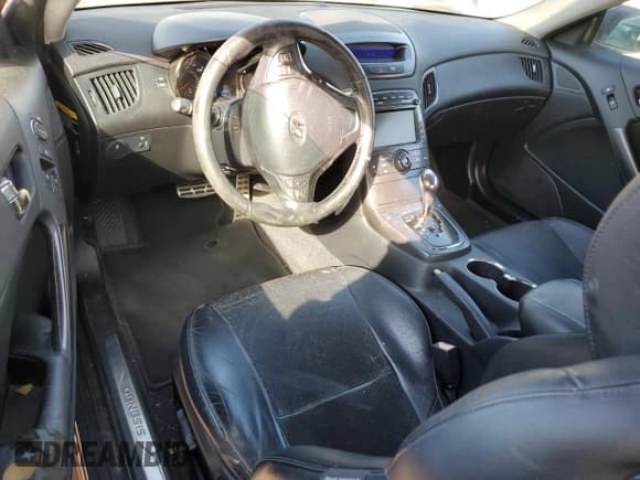 ✅ 2011 Hyundai Genesis Coupe Track • VIN: KMHHU6KH8BU057793 • Lot: 45873545. Wystawiony na Copart z przebiegiem 146 351 mil. Bezpłatny archiwum sprzedaży aukcyjnych z USA i szczegółowy raport historii pojazdu na DreamBid. Zdjęcie 8.