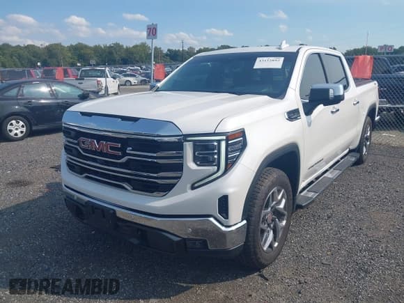 ✅ 2024 GMC Sierra 1500 SLT • VIN: 3GTUUDED6RG321574 • Лот: 43152892. Опубликован ранее на IAAI с пробегом 23 833 миль. Бесплатный доступ к архиву аукционных продаж из США и подробный отчёт об истории автомобиля на DreamBid. Изображение 2.