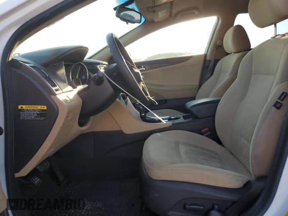 ✅ 2012 Hyundai Sonata GLS • VIN: 5NPEB4AC7CH440577 • Lot: 72569374. Listed on Copart with 181,871 mi. Free auction sales archive from the USA and detailed vehicle history report at DreamBid. Image 7.