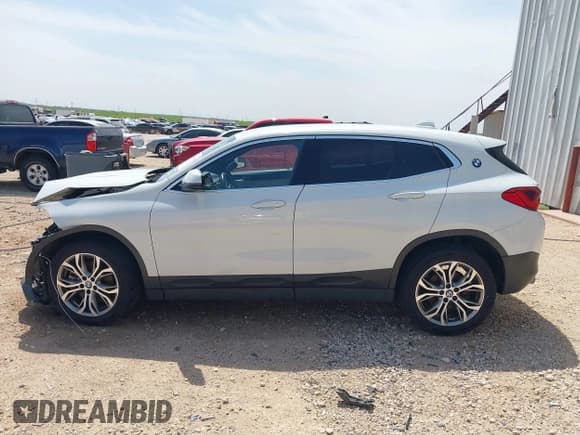 ✅ 2018 BMW X2 sDrive28i • VIN: WBXYJ3C37JEJ82536 • Lot: 42007039. Listed on IAAI with 76,626 mi. Free auction sales archive from the USA and detailed vehicle history report at DreamBid. Image 15.