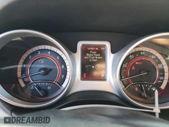 ✅ 2017 Dodge Journey SE • VIN: 3C4PDCAB3HT586728 • Лот: 91605235. Опубликован ранее на Copart с пробегом 147 621 миль. Бесплатный доступ к архиву аукционных продаж из США и подробный отчёт об истории автомобиля на DreamBid. Изображение 9.