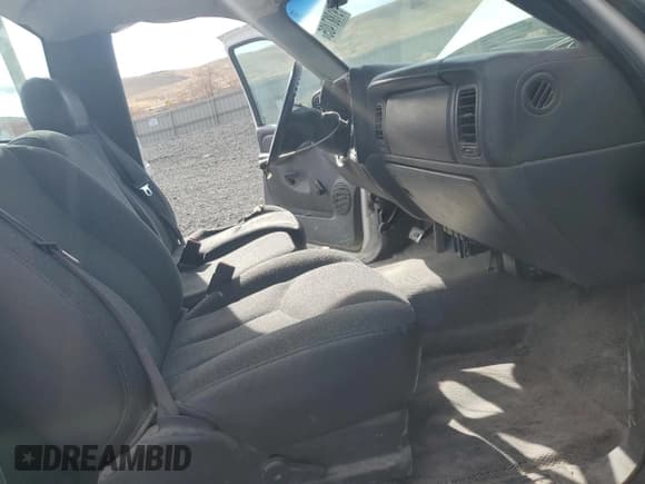 ✅ 2006 Chevrolet Silverado 1500 Work Truck • VIN: 3GCEC14XX6G159560 • Лот: 91887405. Опубликован ранее на Copart с пробегом 215 084 миль. Бесплатный доступ к архиву аукционных продаж из США и подробный отчёт об истории автомобиля на DreamBid. Изображение 10.