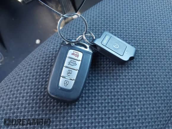 2014 Hyundai Sonata Limited с VIN 5NPEC4AC9EH912777, выставлен на аукционе IAAI как лот 43528309 с пробегом 55 718 миль миль и . История ставок и продаж доступна на DreamBid. Изображение 11.