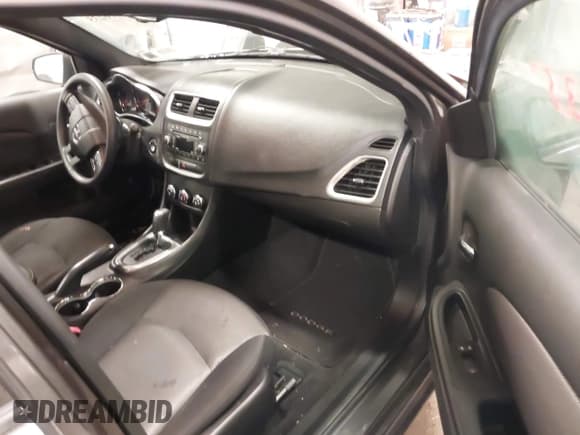 ✅ 2014 Dodge Avenger SE • VIN: 1C3CDZAG3EN218434 • Лот: 43670235. Опубликован ранее на IAAI с пробегом 141 092 миль. Бесплатный доступ к архиву аукционных продаж из США и подробный отчёт об истории автомобиля на DreamBid. Изображение 5.