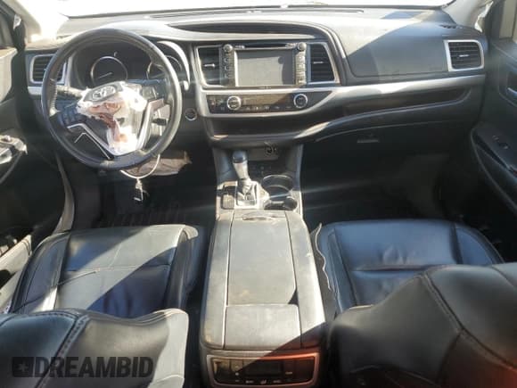 ✅ 2015 Toyota Highlander XLE • VIN: 5TDJKRFH6FS187444 • Лот: 85920425. Опубликован ранее на Copart с пробегом 184 362 миль. Бесплатный доступ к архиву аукционных продаж из США и подробный отчёт об истории автомобиля на DreamBid. Изображение 8.