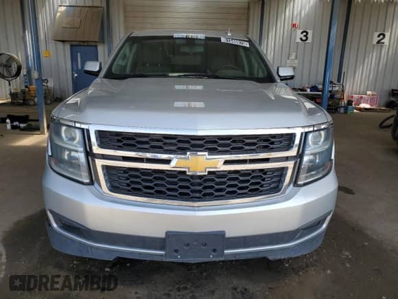 2018 Chevrolet Suburban LS z VIN 1GNSKGKC9JR129152, wystawiony jako Copart lot #51540075 z przebiegiem 371 516 mil mil oraz Czysty tytuł • Clean title. Historia ofert i sprzedaży dostępna na DreamBid. Obrazek 5.