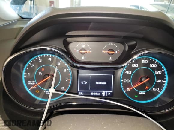 ✅ 2017 Chevrolet Cruze LT • VIN: 1G1BE5SM2H7201496 • Lot: 55432303. Listed on Copart with 30,194 mi. Free auction sales archive from the USA and detailed vehicle history report at DreamBid. Image 9.