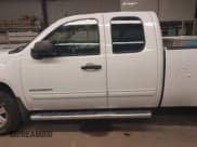 ✅ 2011 GMC Sierra 1500 SLE • VIN: 1GTR1VE01BZ205089 • Lot: 41711396. Wystawiony na IAAI z przebiegiem 299 823 mil. Bezpłatny archiwum sprzedaży aukcyjnych z USA i szczegółowy raport historii pojazdu na DreamBid. Zdjęcie 15.