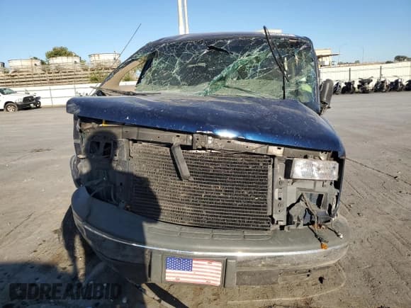 ✅ 2000 GMC Savana Cargo RV Conversion • VIN: 1GDFG15M4Y1140397 • Lot: 76347184. Wystawiony na Copart z przebiegiem Nie podano. Bezpłatny archiwum sprzedaży aukcyjnych z USA i szczegółowy raport historii pojazdu na DreamBid. Zdjęcie 5.