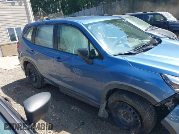 ✅ 2023 Subaru Forester • VIN: JF2SKAAC7PH496512 • Lot: 42584494. Listed on IAAI with 23,059 mi. Free auction sales archive from the USA and detailed vehicle history report at DreamBid. Image 12.