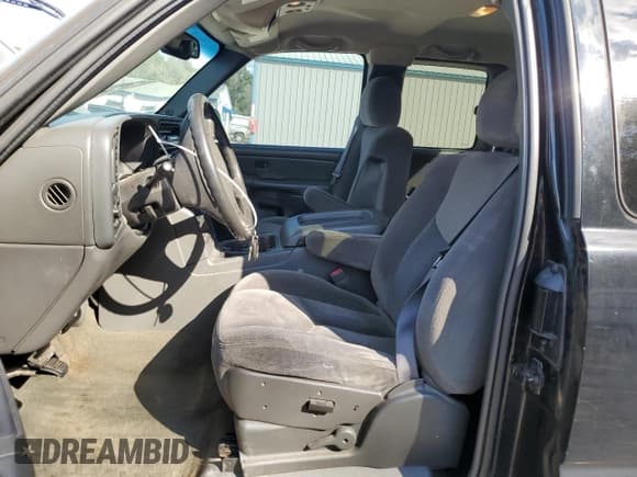 ✅ 2004 GMC Sierra 1500 SLE • VIN: 1GTEK19T34Z156781 • Lot: 87094275. Wystawiony na Copart z przebiegiem 178 035 mil. Bezpłatny archiwum sprzedaży aukcyjnych z USA i szczegółowy raport historii pojazdu na DreamBid. Zdjęcie 7.