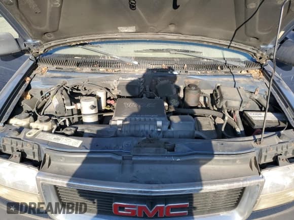 ✅ 2000 GMC Safari • VIN: 1GKDM19W3YB528090 • Лот: 82243415. Опубликован ранее на Copart с пробегом 267 048 миль. Бесплатный доступ к архиву аукционных продаж из США и подробный отчёт об истории автомобиля на DreamBid. Изображение 12.