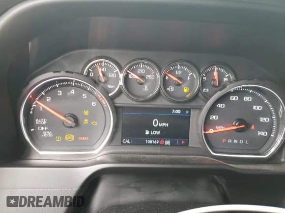 ✅ 2019 Chevrolet Silverado 1500 LT • VIN: 3GCPYDEK8KG132043 • Lot: 82361045. Wystawiony na Copart z przebiegiem 108 169 mil. Bezpłatny archiwum sprzedaży aukcyjnych z USA i szczegółowy raport historii pojazdu na DreamBid. Zdjęcie 9.