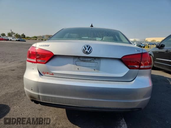 ✅ 2014 Volkswagen Passat Wolfsburg Edition • VIN: 1VWAS7A34EC048913 • Lot: 64833545. Listed on Copart with 142,710 mi. Free auction sales archive from the USA and detailed vehicle history report at DreamBid. Image 6.