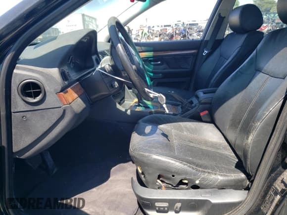 ✅ 2001 BMW 5 Series 525i • VIN: WBADT43401GX20595 • Лот: 59383655. Опубликован ранее на Copart с пробегом Не указан. Бесплатный доступ к архиву аукционных продаж из США и подробный отчёт об истории автомобиля на DreamBid. Изображение 7.