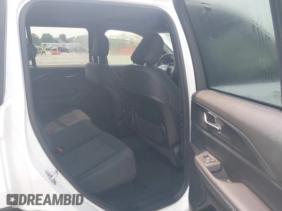 ✅ 2024 Jeep Grand Cherokee Altitude • VIN: 1C4RJHAG6RC247310 • Лот: 43149726. Опубликован ранее на IAAI с пробегом 6 220 миль. Бесплатный доступ к архиву аукционных продаж из США и подробный отчёт об истории автомобиля на DreamBid. Изображение 8.