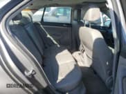 ✅ 2005 Volkswagen Jetta 2.5L • VIN: 3VWSF71K85M638658 • Lot: 81636555. Wystawiony na Copart z przebiegiem 103 366 mil. Bezpłatny archiwum sprzedaży aukcyjnych z USA i szczegółowy raport historii pojazdu na DreamBid. Zdjęcie 10.