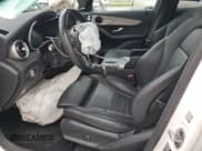 ✅ 2023 Mercedes-Benz GLC 300 • VIN: W1N0J8EB8PG127451 • Лот: 90326215. Опубликован ранее на Copart с пробегом 25 736 миль. Бесплатный доступ к архиву аукционных продаж из США и подробный отчёт об истории автомобиля на DreamBid. Изображение 7.