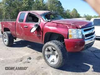 2008 Chevrolet Silverado 1500 1LT z VIN 2GCEK190481320852, wystawiony jako IAAI lot #43398883 z przebiegiem 337 087 mil mil oraz . Historia ofert i sprzedaży dostępna na DreamBid. Obrazek 1.