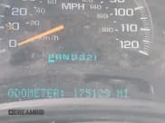 ✅ 2003 Chevrolet Silverado 2500HD LT • VIN: 1GCHK29G03E172190 • Lot: 43526942. Wystawiony na IAAI z przebiegiem 175 123 mil. Bezpłatny archiwum sprzedaży aukcyjnych z USA i szczegółowy raport historii pojazdu na DreamBid. Zdjęcie 15.