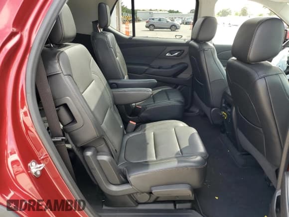 ✅ 2018 Chevrolet Traverse LT • VIN: 1GNEVHKW6JJ106706 • Lot: 68302204. Wystawiony na Copart z przebiegiem 60 121 mil. Bezpłatny archiwum sprzedaży aukcyjnych z USA i szczegółowy raport historii pojazdu na DreamBid. Zdjęcie 11.