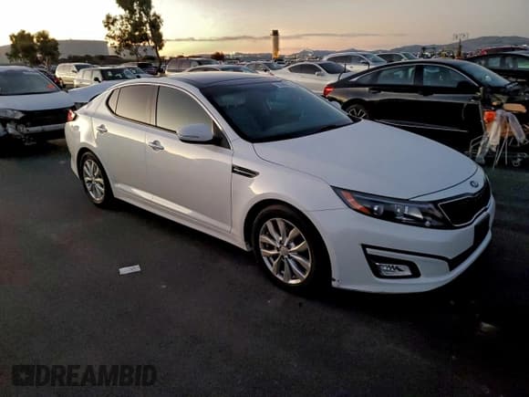 ✅ 2015 Kia Optima EX • VIN: 5XXGN4A75FG413283 • Лот: 93980025. Опубликован ранее на Copart с пробегом 149 912 миль. Бесплатный доступ к архиву аукционных продаж из США и подробный отчёт об истории автомобиля на DreamBid. Изображение 4.