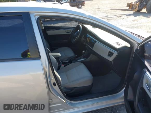 ✅ 2015 Toyota Corolla LE • VIN: 2T1BURHE5FC436231 • Lot: 43192987. Wystawiony na IAAI z przebiegiem 149 930 mil. Bezpłatny archiwum sprzedaży aukcyjnych z USA i szczegółowy raport historii pojazdu na DreamBid. Zdjęcie 5.