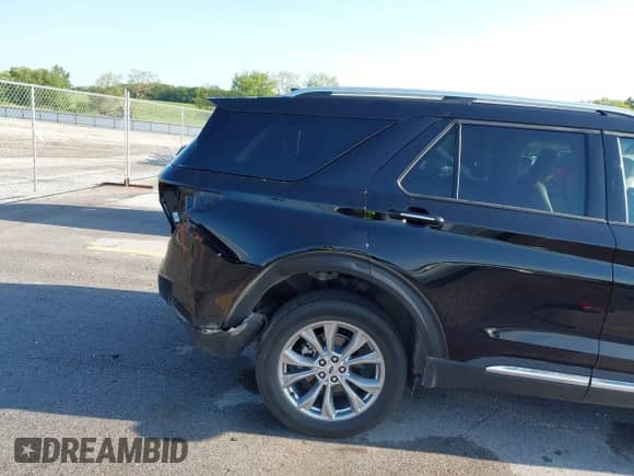 2023 Ford Explorer Limited z VIN 1FMSK8FH8PGB36162, wystawiony jako IAAI lot #42821868 z przebiegiem 16 820 mil mil oraz . Historia ofert i sprzedaży dostępna na DreamBid. Obrazek 18.