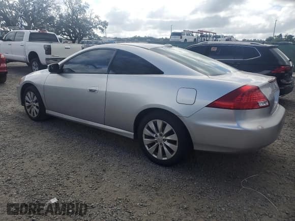 ✅ 2007 Honda Accord EX-L • VIN: 1HGCM72697A022483 • Лот: 84441675. Опубликован ранее на Copart с пробегом 202 026 миль. Бесплатный доступ к архиву аукционных продаж из США и подробный отчёт об истории автомобиля на DreamBid. Изображение 2.