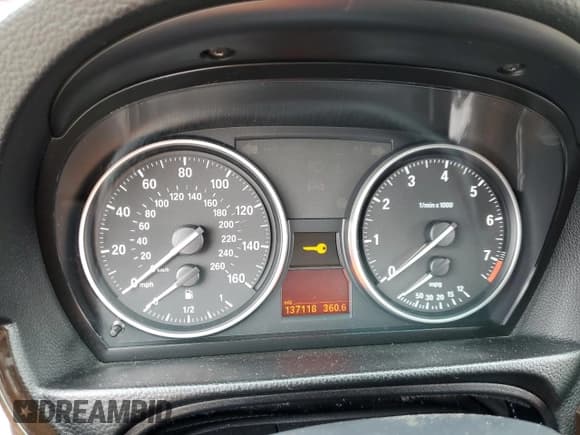 ✅ 2011 BMW 3 Series 328i • VIN: WBAPH5G58BNM76618 • Lot: 53556465. Listed on Copart with 137,118 mi. Free auction sales archive from the USA and detailed vehicle history report at DreamBid. Image 9.