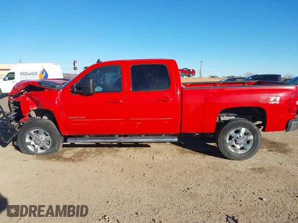 ✅ 2013 Chevrolet Silverado 2500HD LT • VIN: 1GC1KXCG0DF228275 • Lot: 41464323. Listed on IAAI with 93,952 mi. Free auction sales archive from the USA and detailed vehicle history report at DreamBid. Image 14.