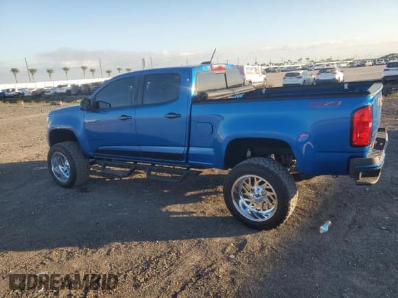 ✅ 2021 Chevrolet Colorado 4WD Z71 • VIN: 1GCGTDEN4M1274500 • Lot: 92987505. Wystawiony na Copart z przebiegiem 39 442 mil. Bezpłatny archiwum sprzedaży aukcyjnych z USA i szczegółowy raport historii pojazdu na DreamBid. Zdjęcie 2.