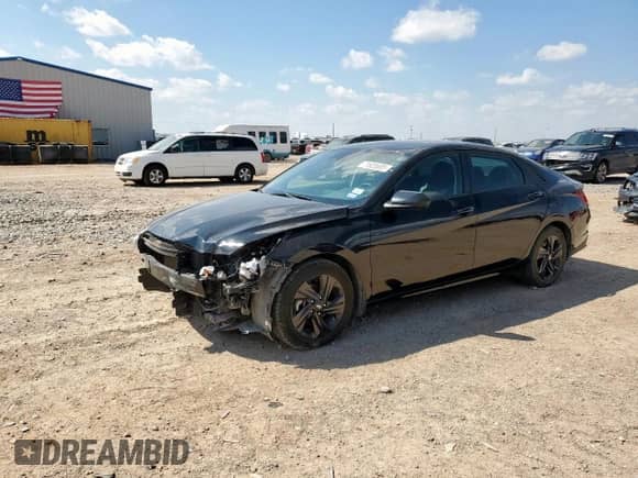 2022 Hyundai Elantra SEL с VIN KMHLM4AG2NU218327, выставлен на аукционе Copart как лот 71820685 с пробегом 73 045 миль миль и Списание • Salvage title. История ставок и продаж доступна на DreamBid. Изображение 1.