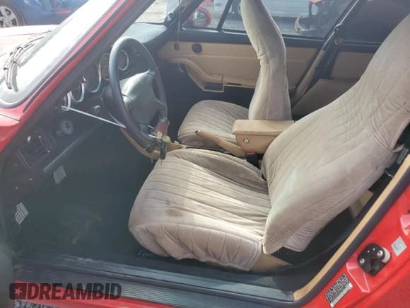 ✅ 1997 Porsche 911 • VIN: WP0AA2992VS321953 • Lot: 41598875. Wystawiony na Copart z przebiegiem 29 020 mil. Bezpłatny archiwum sprzedaży aukcyjnych z USA i szczegółowy raport historii pojazdu na DreamBid. Zdjęcie 7.