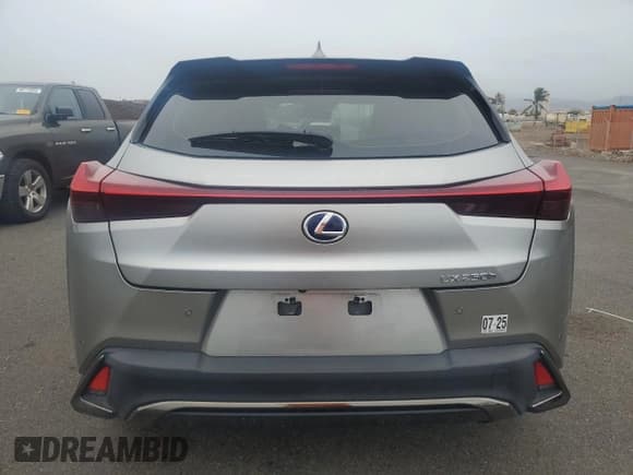✅ 2022 Lexus UX 250h F Sport • VIN: JTHR9JBH6N2054435 • Lot: 45687975. Listed on Copart with 12,615 mi. Free auction sales archive from the USA and detailed vehicle history report at DreamBid. Image 6.