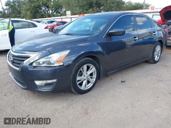 ✅ 2013 Nissan Altima SV • VIN: 1N4AL3AP7DN425948 • Lot: 43678772. Listed on IAAI with 177,578 mi. Free auction sales archive from the USA and detailed vehicle history report at DreamBid. Image 2.