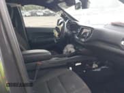 ✅ 2023 Dodge Durango Pursuit • VIN: 1C4SDJFT2PC672722 • Lot: 42232456. Wystawiony na IAAI z przebiegiem 9 724 mil. Bezpłatny archiwum sprzedaży aukcyjnych z USA i szczegółowy raport historii pojazdu na DreamBid. Zdjęcie 5.