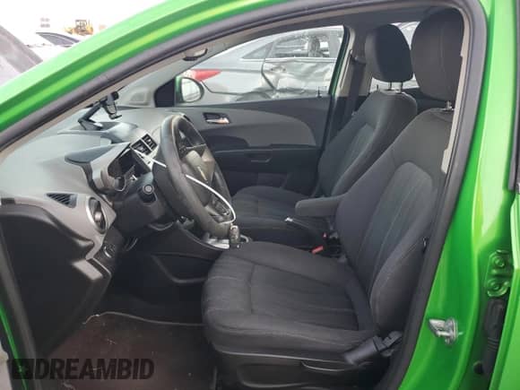 2015 Chevrolet Sonic LT с VIN 1G1JC5SH4F4163398, выставлен на аукционе Copart как лот 71773444 с пробегом 121 909 миль миль и Списание • Salvage title. История ставок и продаж доступна на DreamBid. Изображение 7.