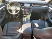 ✅ 2019 Infiniti QX50 Essential • VIN: 3PCAJ5M12KF123773 • Lot: 90879785. Wystawiony na Copart z przebiegiem 92 313 mil. Bezpłatny archiwum sprzedaży aukcyjnych z USA i szczegółowy raport historii pojazdu na DreamBid. Zdjęcie 8.