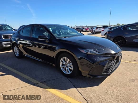 2025 Toyota Camry LE с VIN 4T1DAACK9SU577652, выставлен на аукционе Copart как лот 91080975 с пробегом 26 306 миль миль и Чистый • Clean title. История ставок и продаж доступна на DreamBid. Изображение 1.