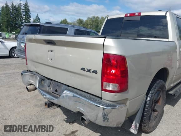 ✅ 2009 Dodge 1500 Laramie • VIN: 1D3HV13T49J512617 • Lot: 42589721. Wystawiony na IAAI z przebiegiem 149 820 mil. Bezpłatny archiwum sprzedaży aukcyjnych z USA i szczegółowy raport historii pojazdu na DreamBid. Zdjęcie 20.