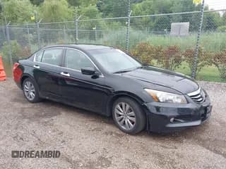 ✅ 2011 Honda Accord EX • VIN: 1HGCP3F79BA000852 • Лот: 43028801. Опубликован ранее на IAAI с пробегом 215 238 миль. Бесплатный доступ к архиву аукционных продаж из США и подробный отчёт об истории автомобиля на DreamBid. Изображение 1.