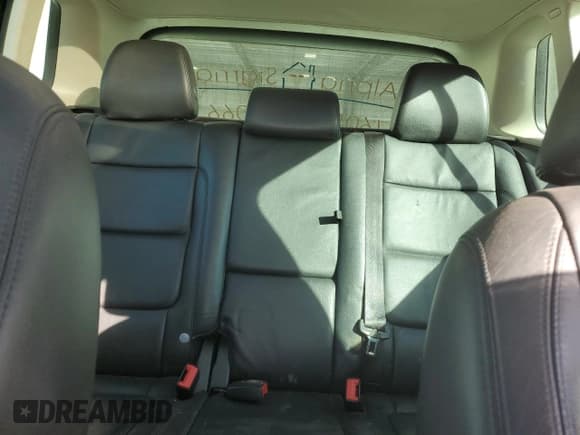 ✅ 2012 Volkswagen Tiguan S • VIN: WVGBV7AX6CW562562 • Lot: 87060975. Listed on Copart with 179,456 mi. Free auction sales archive from the USA and detailed vehicle history report at DreamBid. Image 10.