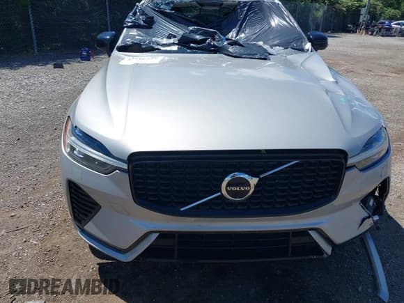 ✅ 2023 Volvo XC60 Plus Dark Theme • VIN: YV4L12RW2P1198966 • Lot: 42210227. Listed on IAAI with Not provided. Free auction sales archive from the USA and detailed vehicle history report at DreamBid. Image 10.