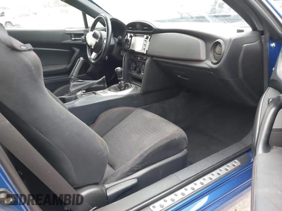 ✅ 2018 Subaru BRZ Premium • VIN: JF1ZCAB16J9600681 • Lot: 42039375. Listed on IAAI with 41,741 mi. Free auction sales archive from the USA and detailed vehicle history report at DreamBid. Image 5.