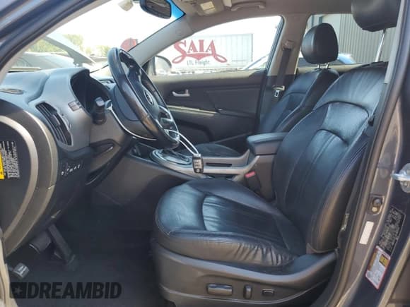 ✅ 2016 Kia Sportage EX • VIN: KNDPCCAC7G7835143 • Lot: 81485125. Wystawiony na Copart z przebiegiem 171 249 mil. Bezpłatny archiwum sprzedaży aukcyjnych z USA i szczegółowy raport historii pojazdu na DreamBid. Zdjęcie 7.