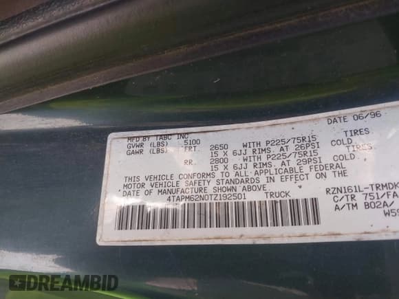 ✅ 1996 Toyota Tacoma • VIN: 4TAPM62N0TZ192501 • Lot: 43608510. Wystawiony na IAAI z przebiegiem 263 312 mil. Bezpłatny archiwum sprzedaży aukcyjnych z USA i szczegółowy raport historii pojazdu na DreamBid. Zdjęcie 9.